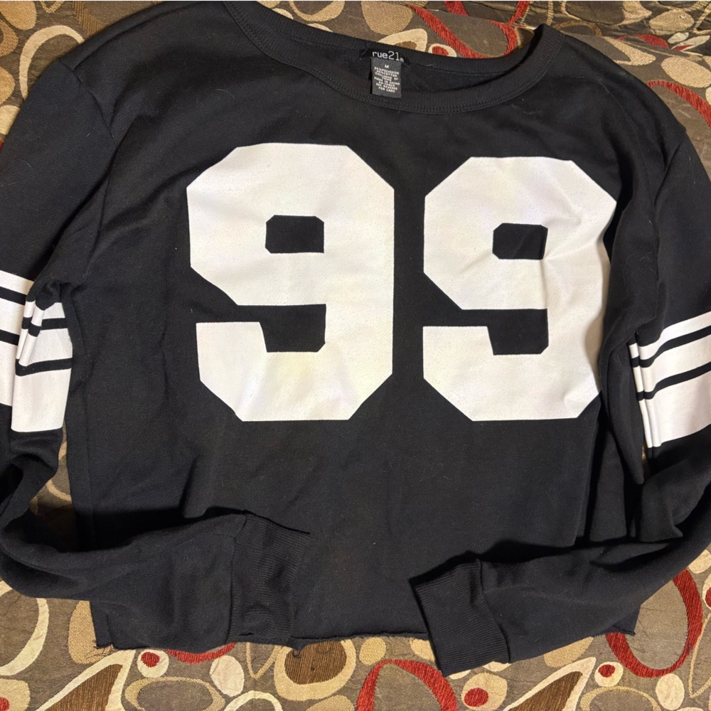 Rue 21 crop top sweater